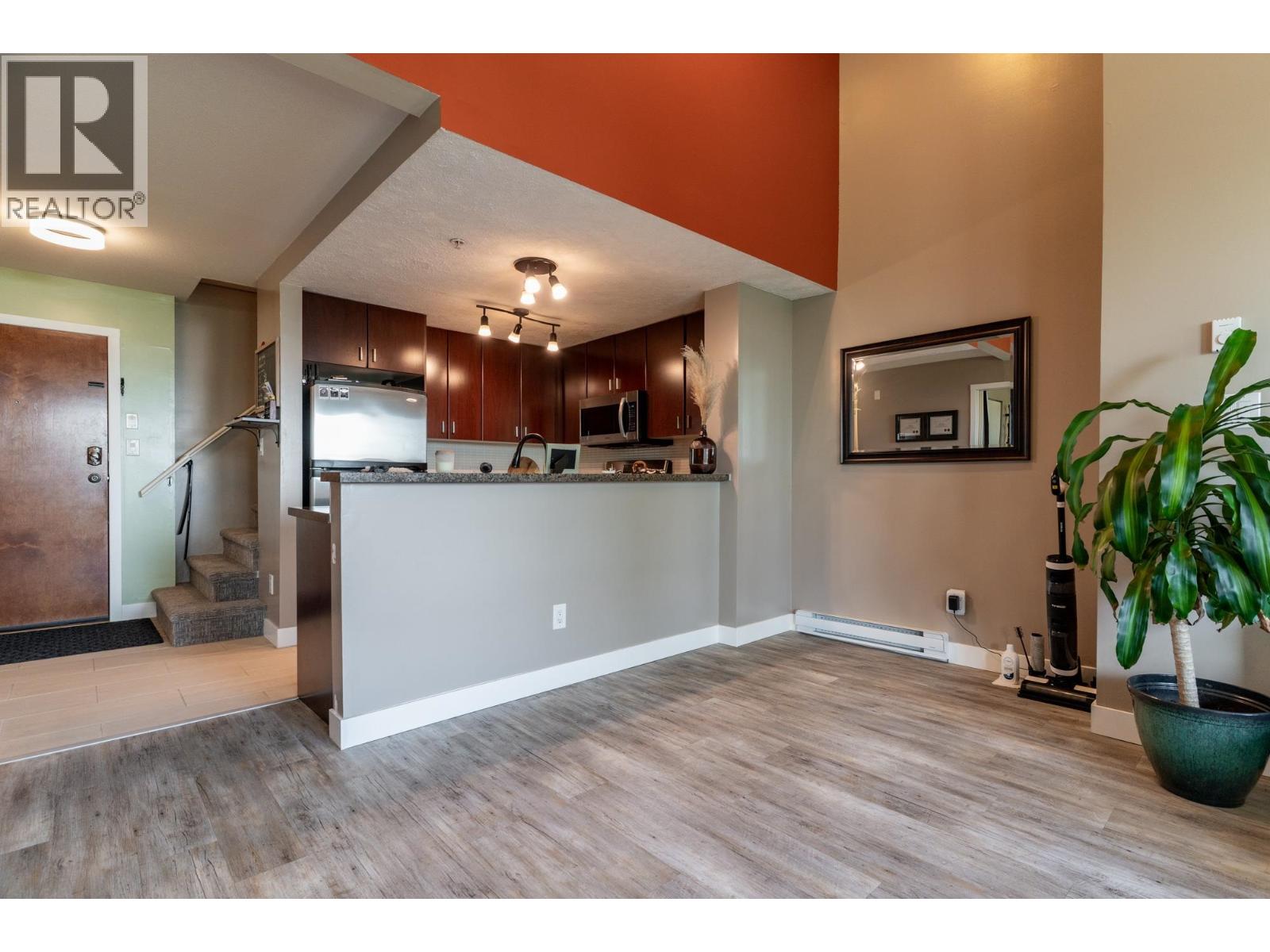 415 6888 Southpoint Drive, Burnaby, British Columbia  V3N 5E3 - Photo 15 - R3042214