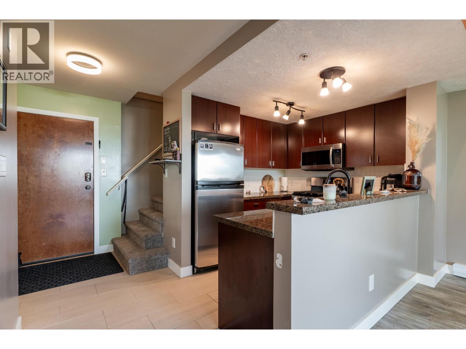 415 6888 Southpoint Drive, Burnaby, British Columbia  V3N 5E3 - Photo 10 - R3042214