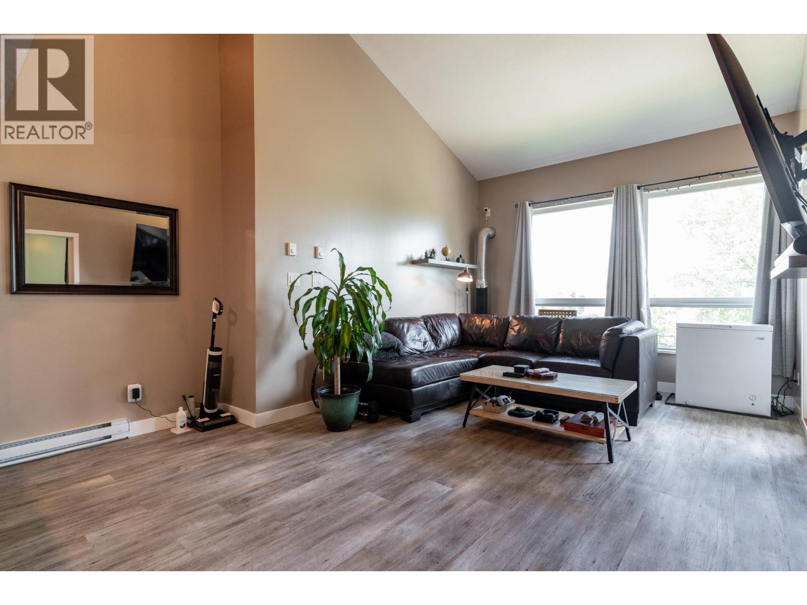 415 6888 Southpoint Drive, Burnaby, British Columbia  V3N 5E3 - Photo 11 - R3042214