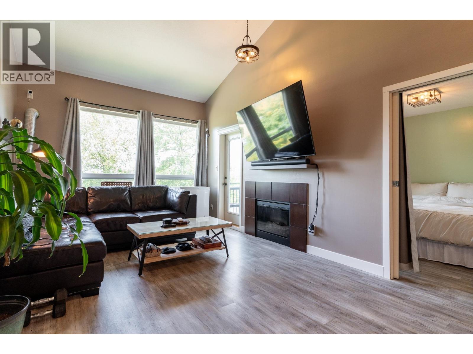 415 6888 Southpoint Drive, Burnaby, British Columbia  V3N 5E3 - Photo 12 - R3042214