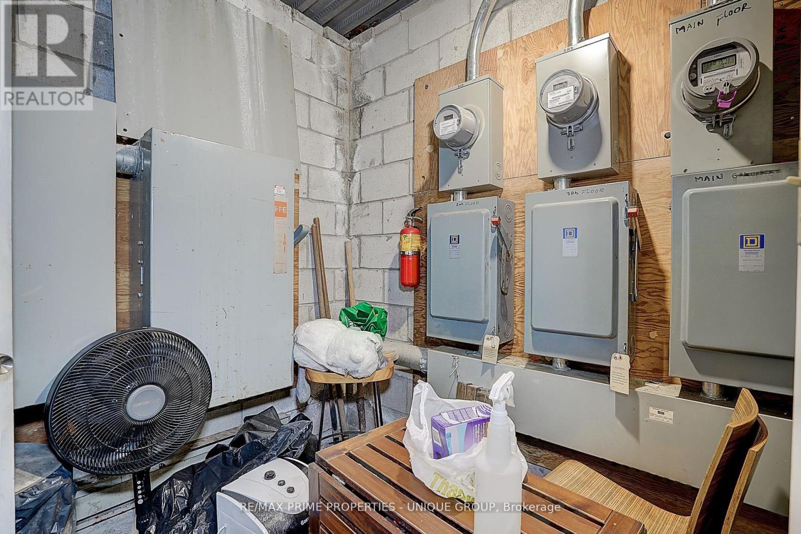 39 Baldwin Street, Toronto (Kensington-Chinatown), Ontario  M5T 1L1 - Photo 25 - C12375628