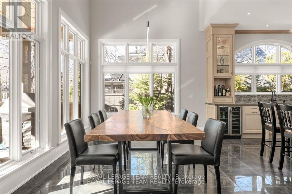 77 Placel Road, Ottawa, Ontario  K1L 5B9 - Photo 11 - X12375673