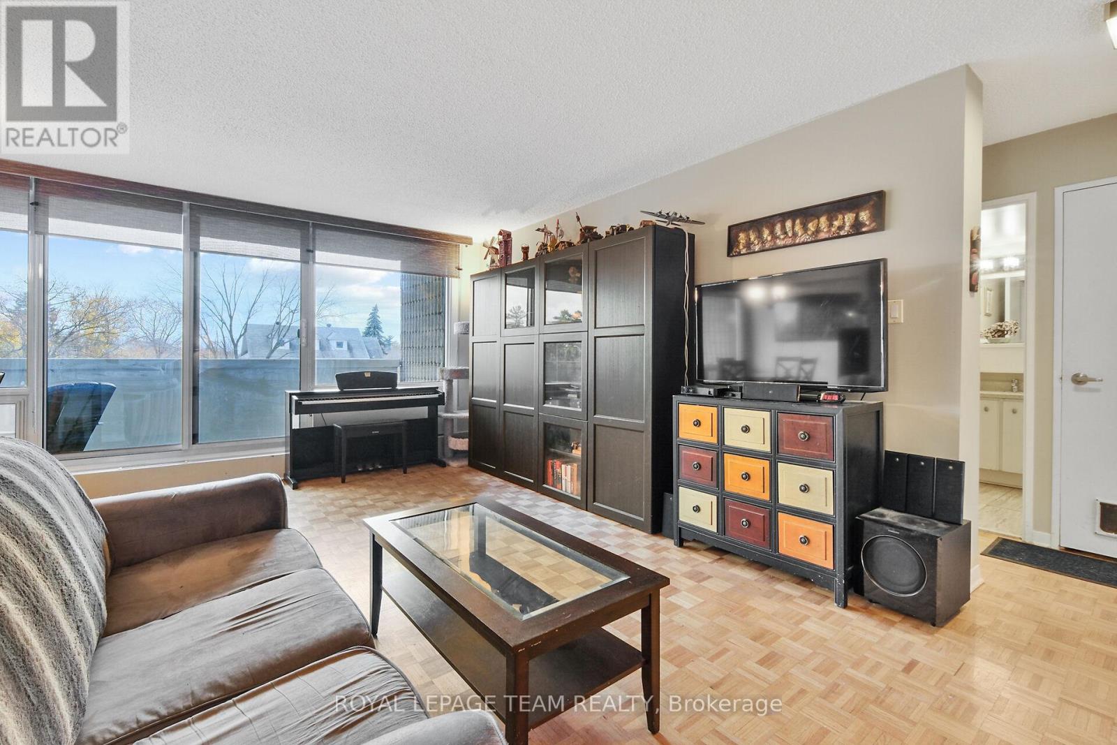 209 - 265 Poulin Avenue, Ottawa, Ontario  K2B 7Y8 - Photo 9 - X12375691