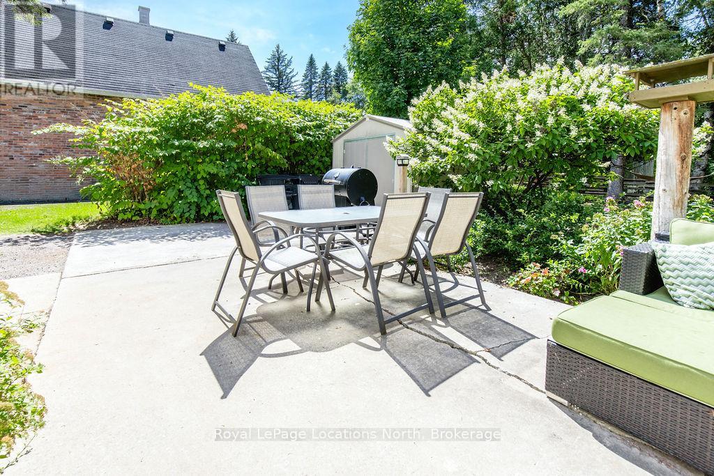 216 Elm Street, Clearview, Ontario  L0M 1S0 - Photo 33 - S12375685