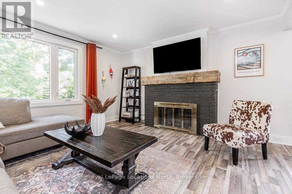 216 Elm Street, Clearview, Ontario  L0M 1S0 - Photo 6 - S12375685