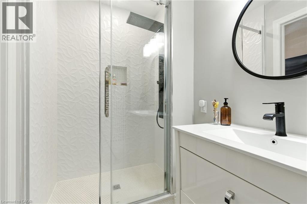 4201 Longmoor Drive Unit# 6, Burlington, Ontario  L7L 5J9 - Photo 35 - 40764034