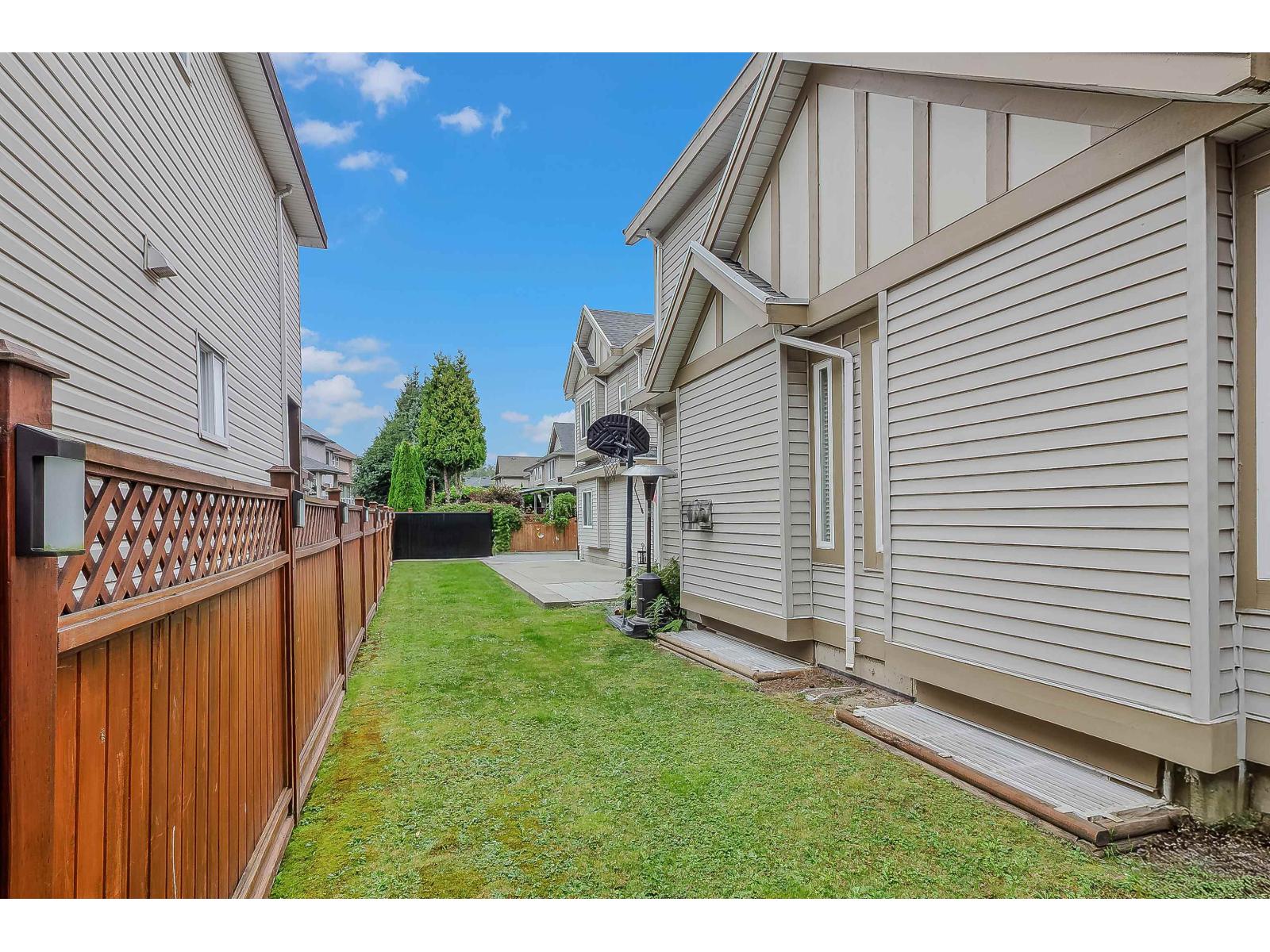 19913 72 Avenue, Langley, British Columbia  V2Y 3J2 - Photo 35 - R3041984