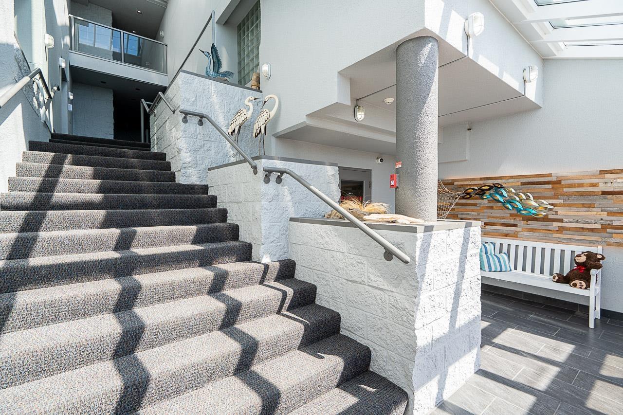 303 15165 Marine Drive, White Rock, British Columbia  V4B 1C5 - Photo 11 - R3041705