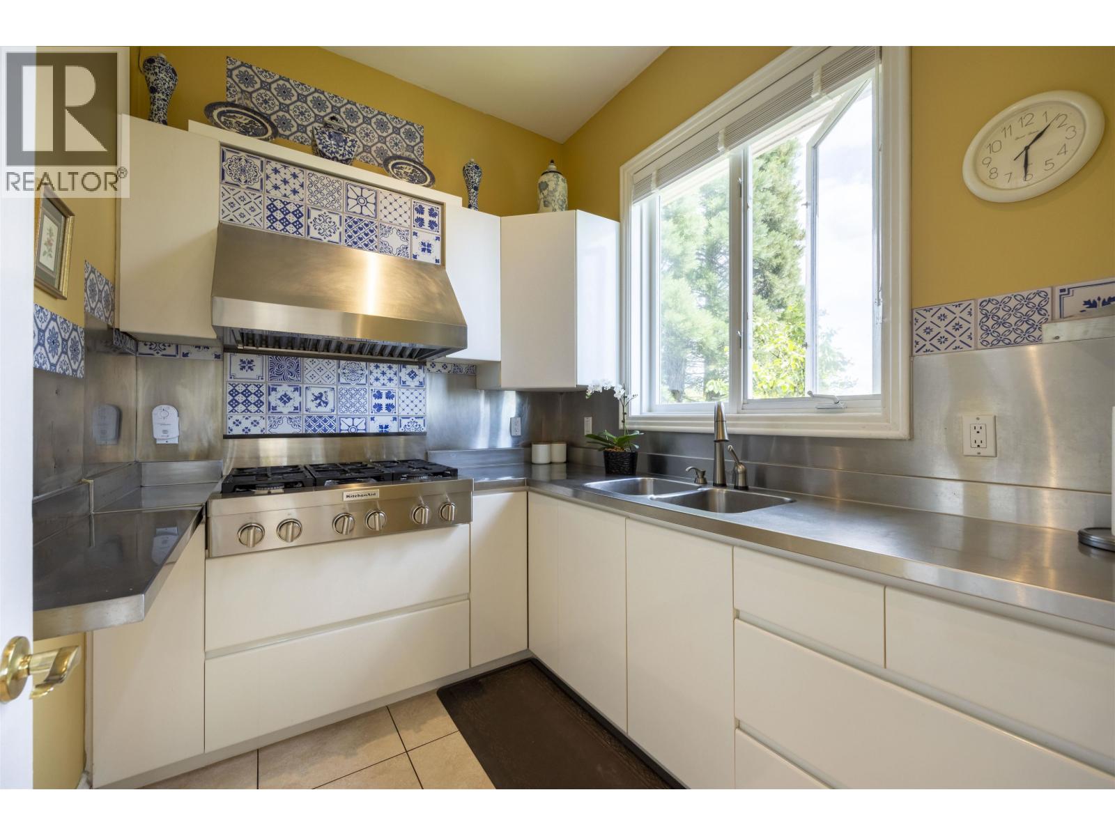 3099 Plateau Boulevard, Coquitlam, British Columbia  V3E 3R5 - Photo 19 - R3042349