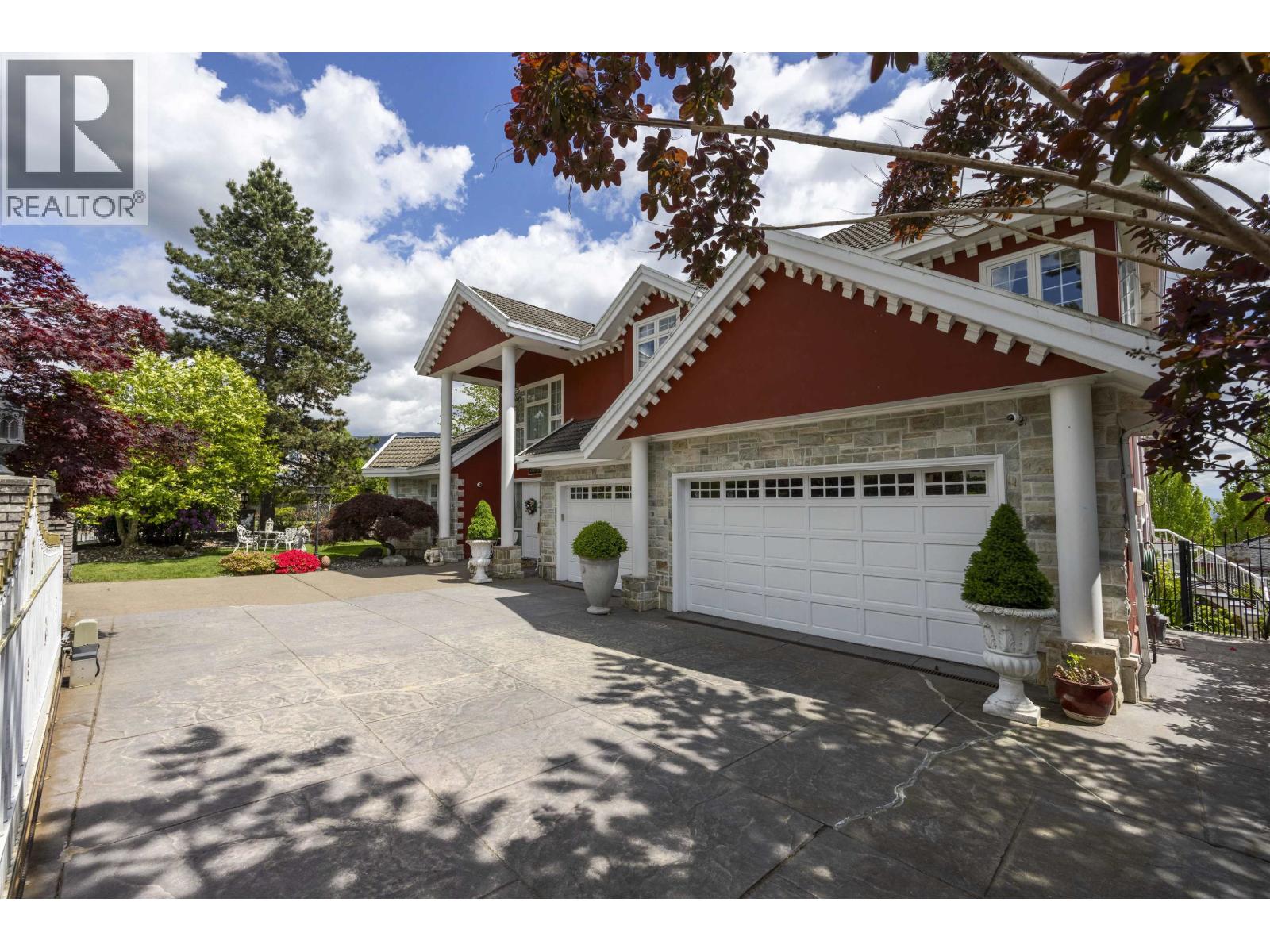 3099 Plateau Boulevard, Coquitlam, British Columbia  V3E 3R5 - Photo 2 - R3042349