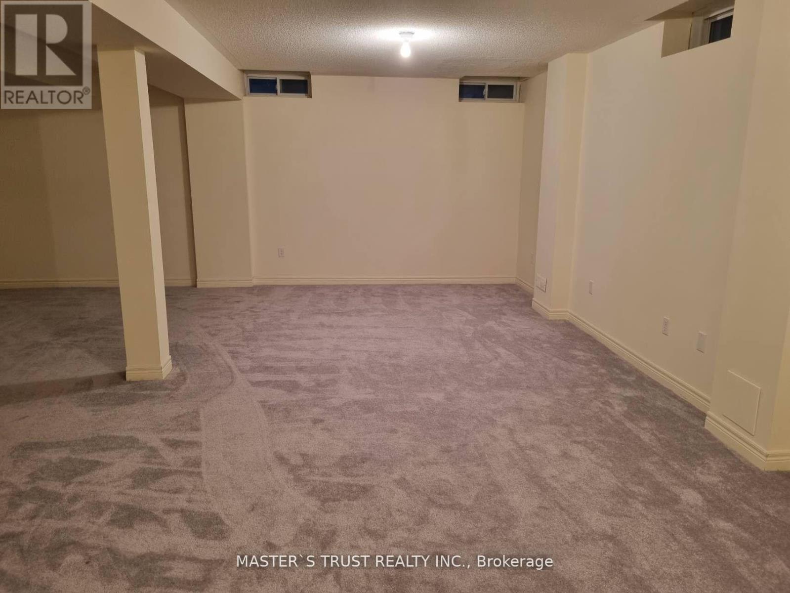 15 Isaac Devins Boulevard, Toronto, Ontario  M9M 0C7 - Photo 10 - W12375651