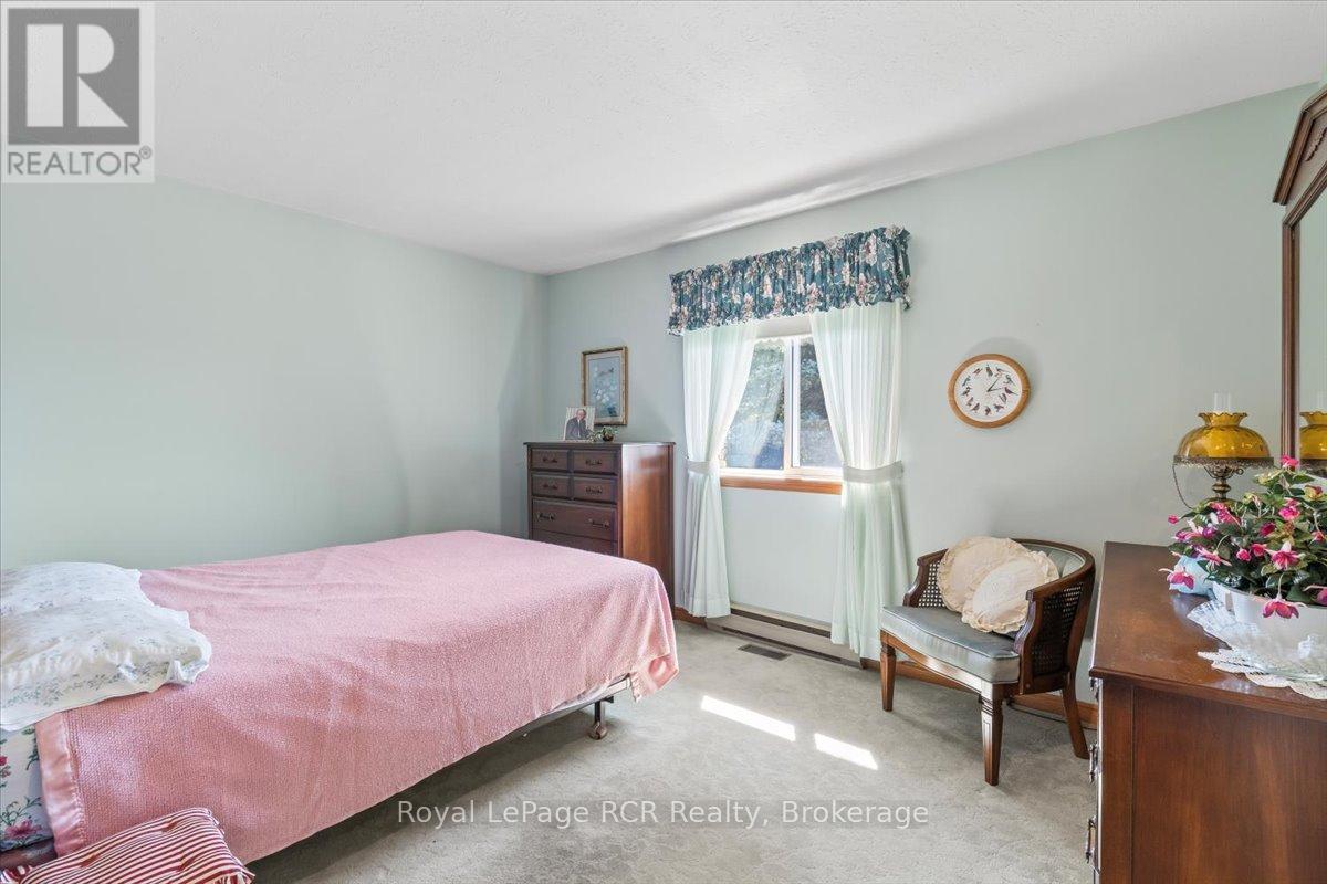 29 2nd Street Crescent, Hanover, Ontario  N4N 3R3 - Photo 13 - X12370850