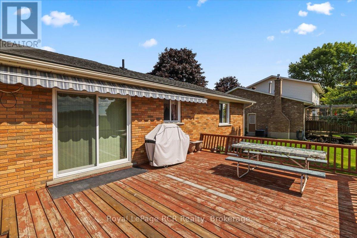 29 2nd Street Crescent, Hanover, Ontario  N4N 3R3 - Photo 17 - X12370850