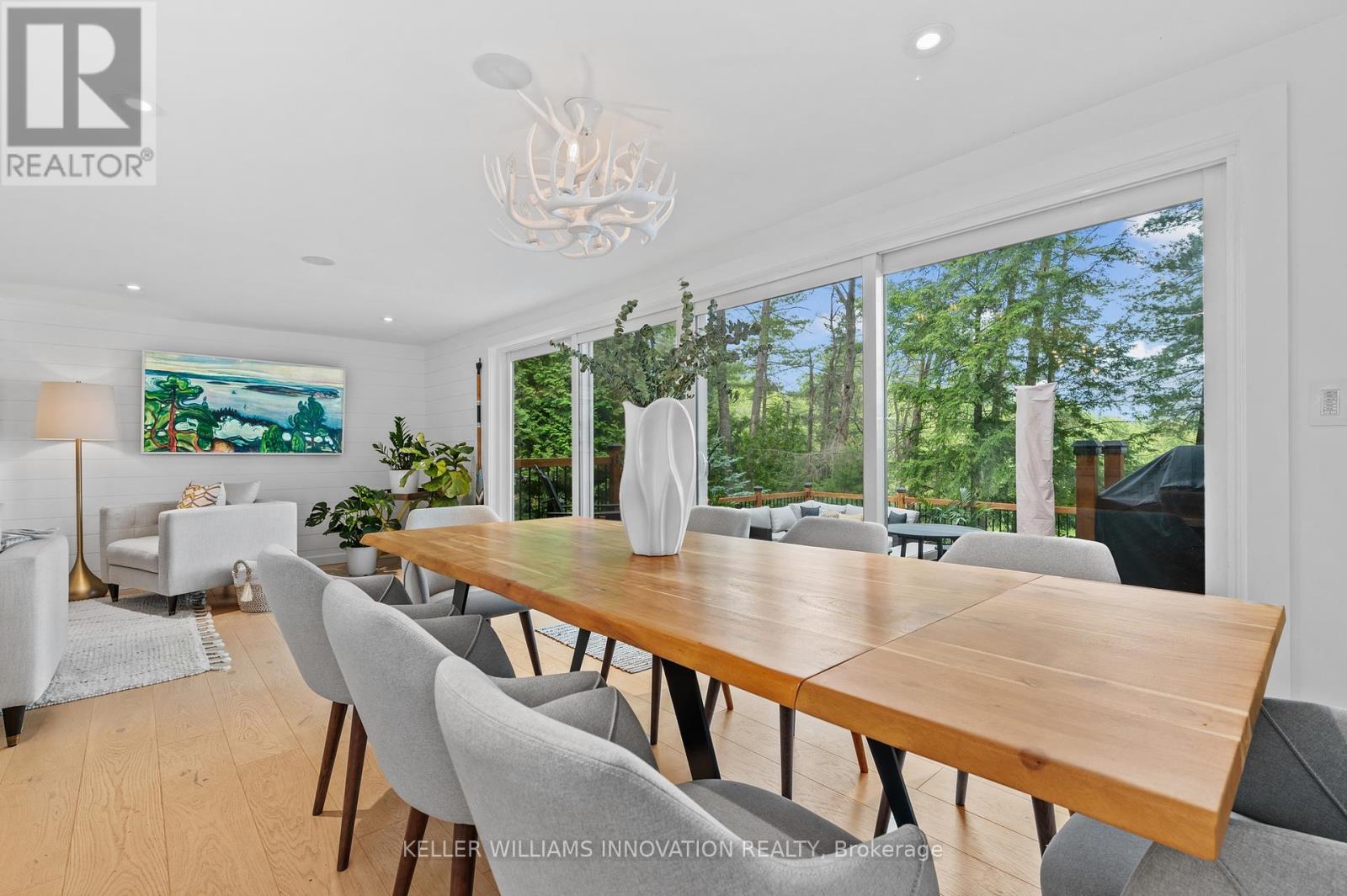 2872 Muskoka Road 118 W, Muskoka Lakes, Ontario  P0B 1J0 - Photo 13 - X12375641