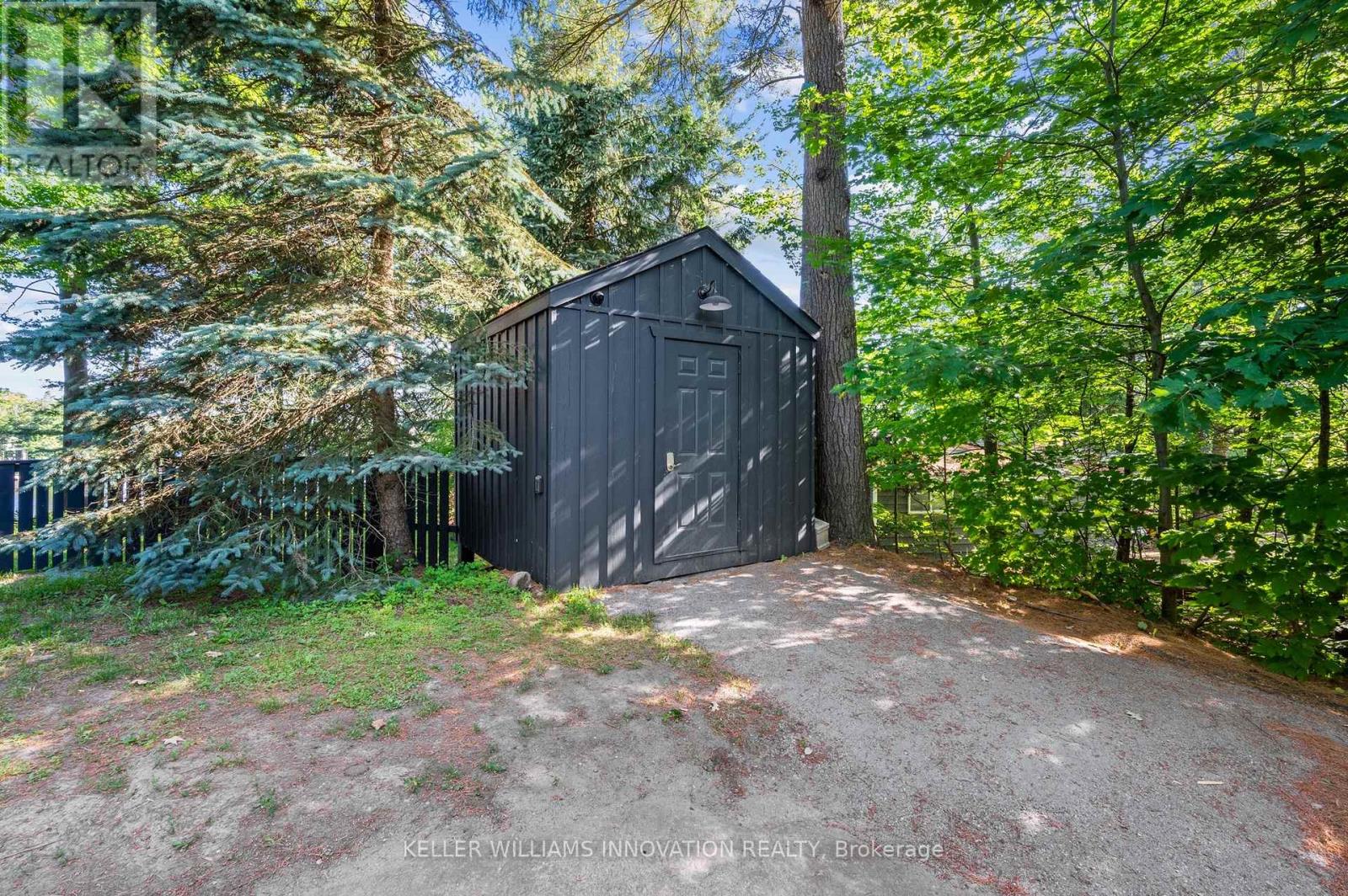 2872 Muskoka Road 118 W, Muskoka Lakes, Ontario  P0B 1J0 - Photo 32 - X12375641
