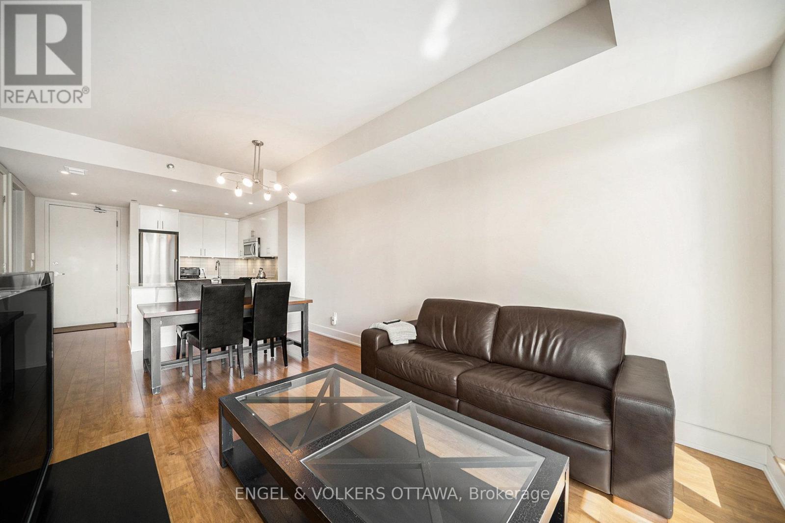 605 - 7 Marquette Avenue, Ottawa, Ontario  K1L 8A7 - Photo 14 - X12375734