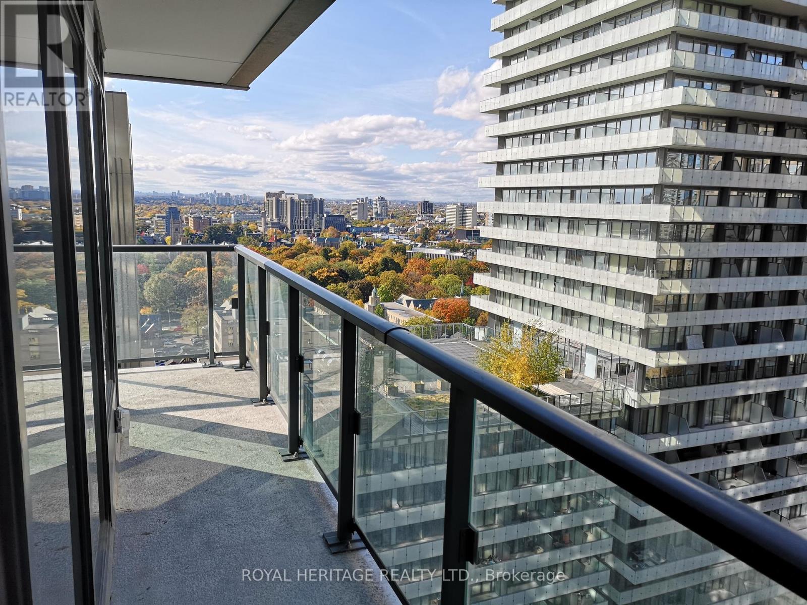 2114 - 955 Bay Street, Toronto, Ontario  M5S 2A2 - Photo 4 - C12375697