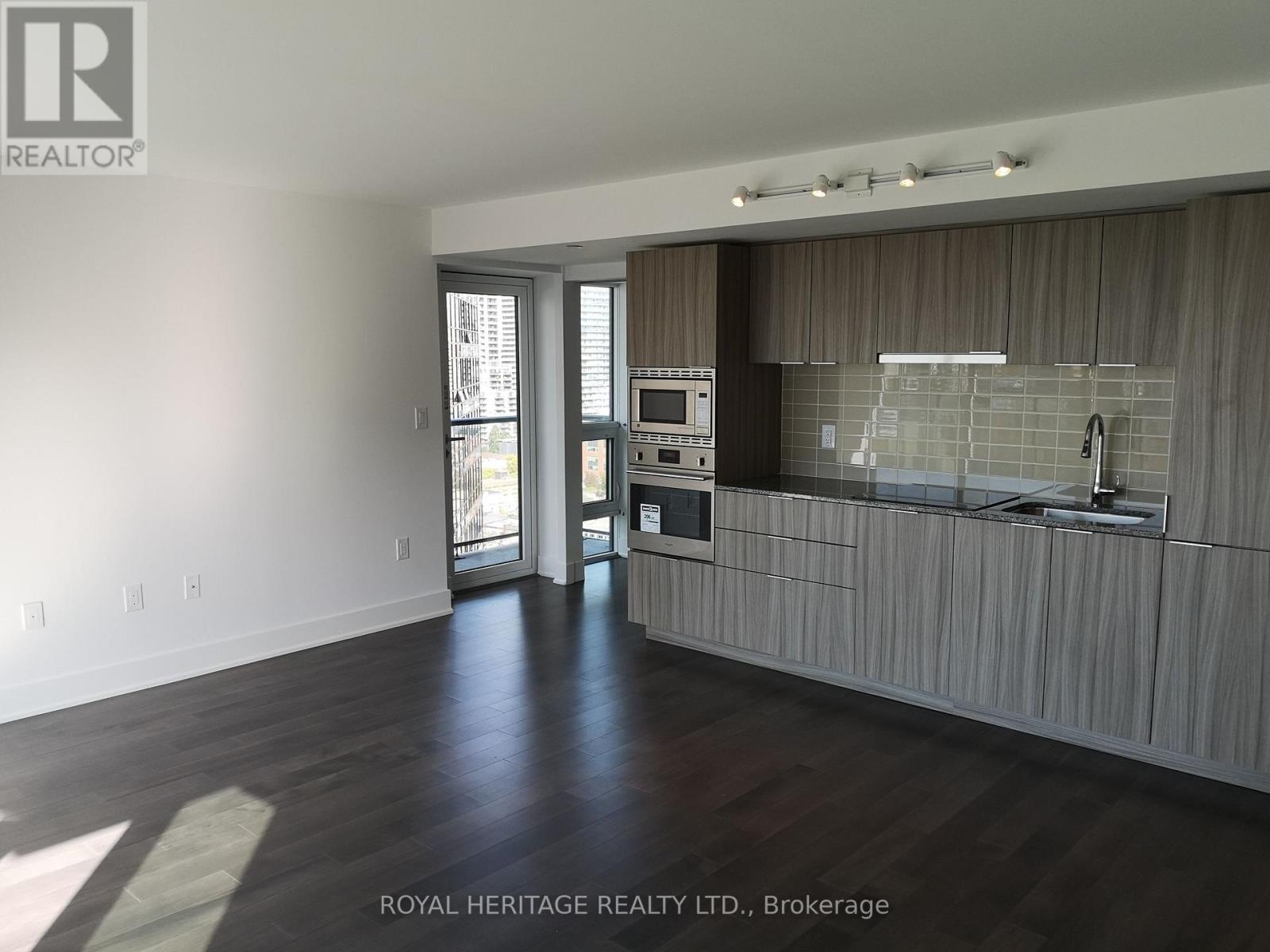2114 - 955 Bay Street, Toronto, Ontario  M5S 2A2 - Photo 5 - C12375697
