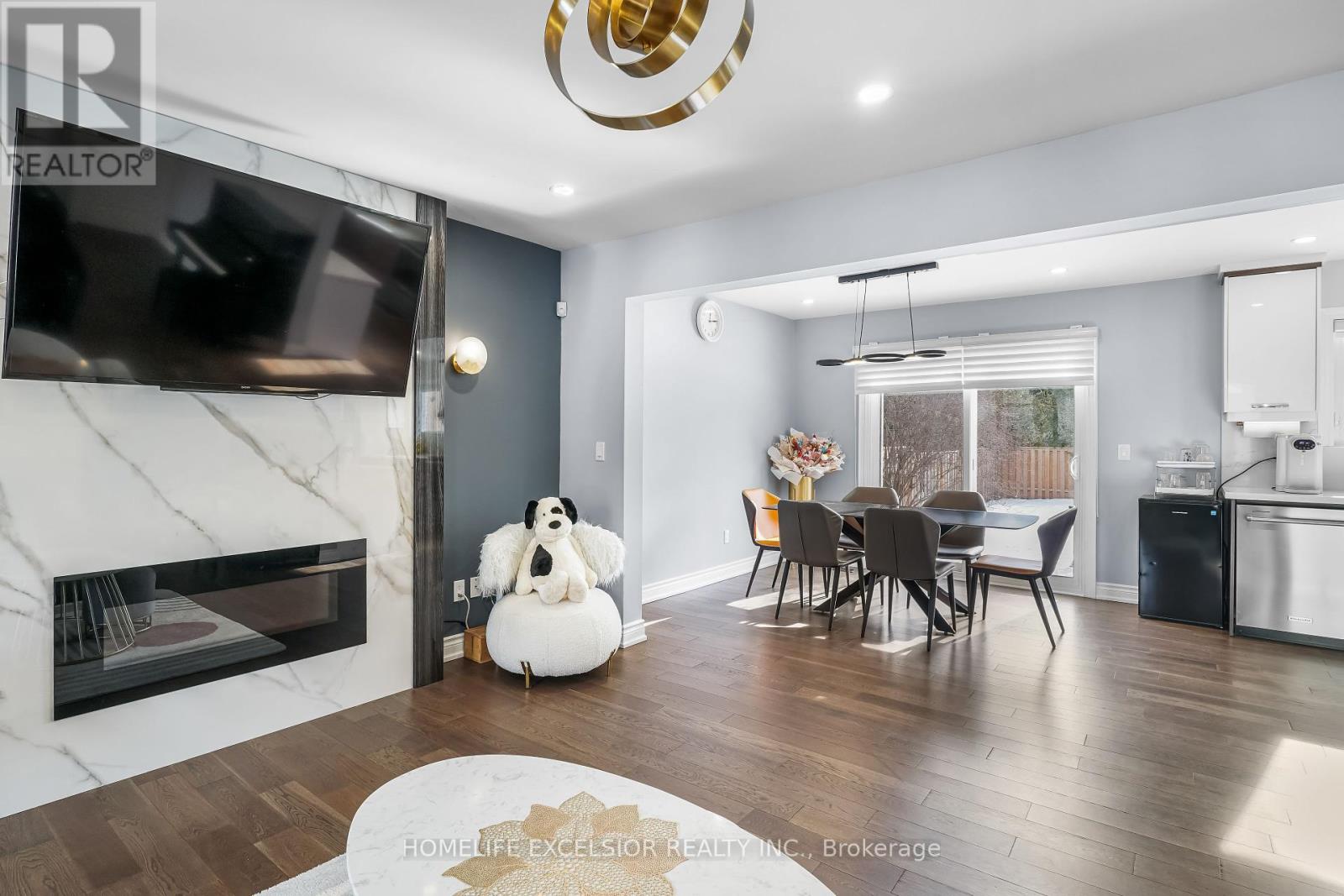 39 Davean Drive, Toronto, Ontario  M2L 2R6 - Photo 9 - C12375703