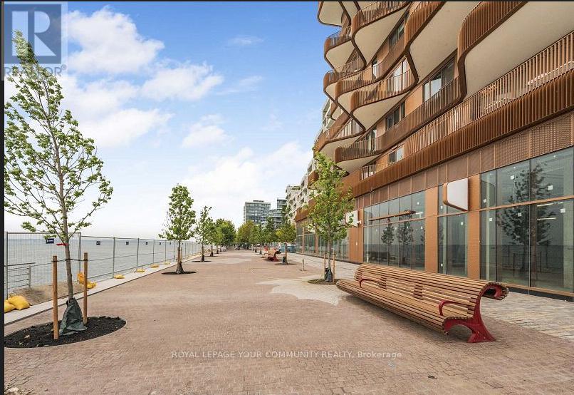 621 - 155 Merchant's Wharf, Toronto, Ontario  M5A 0Y4 - Photo 2 - C12375737