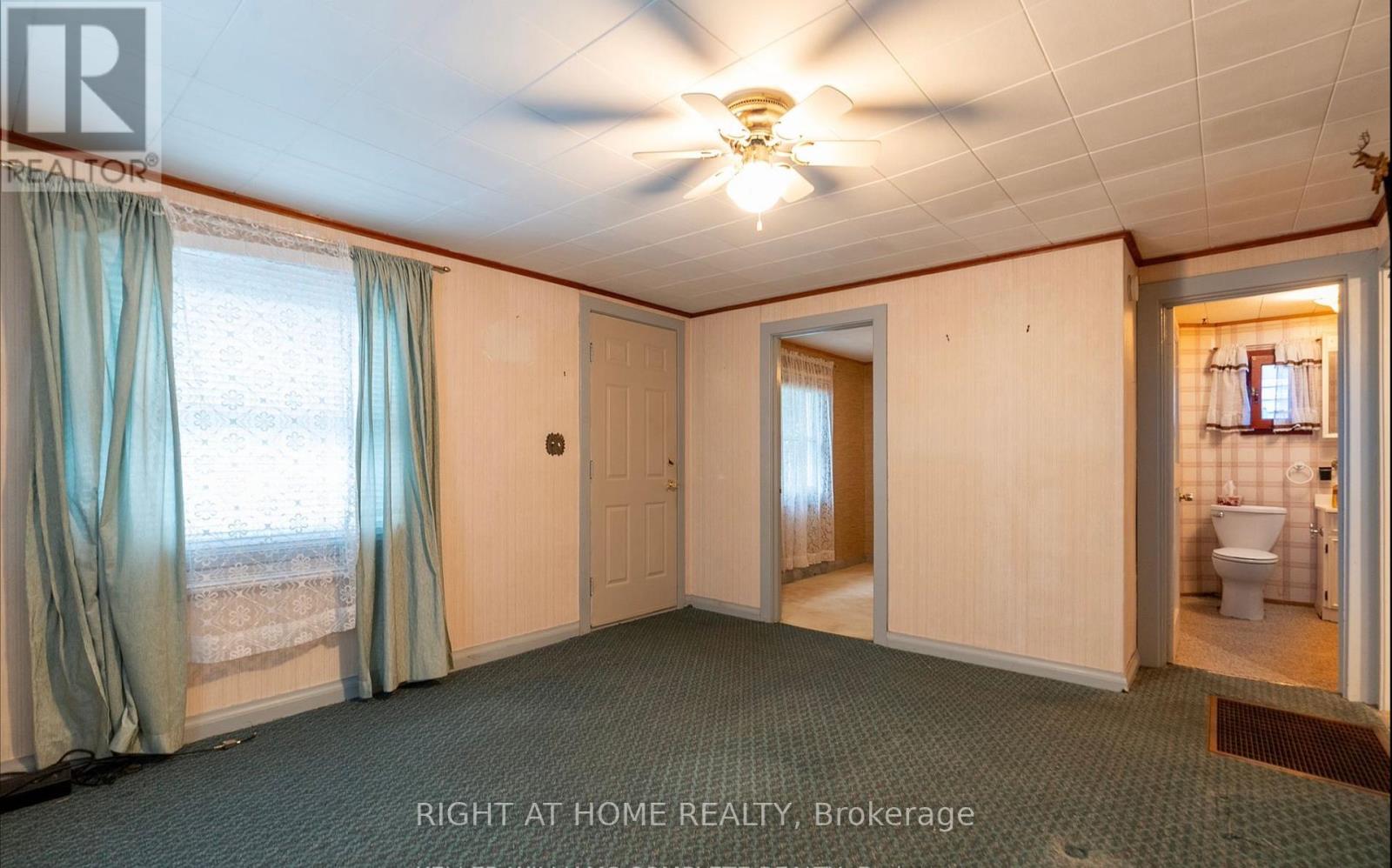 3784 Graeber Avenue, Fort Erie, Ontario  L0S 1B0 - Photo 8 - X12359244