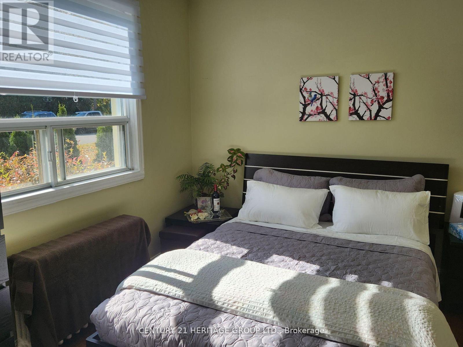 70 Woodward Avenue, Markham, Ontario  L3T 1E7 - Photo 10 - N12375656
