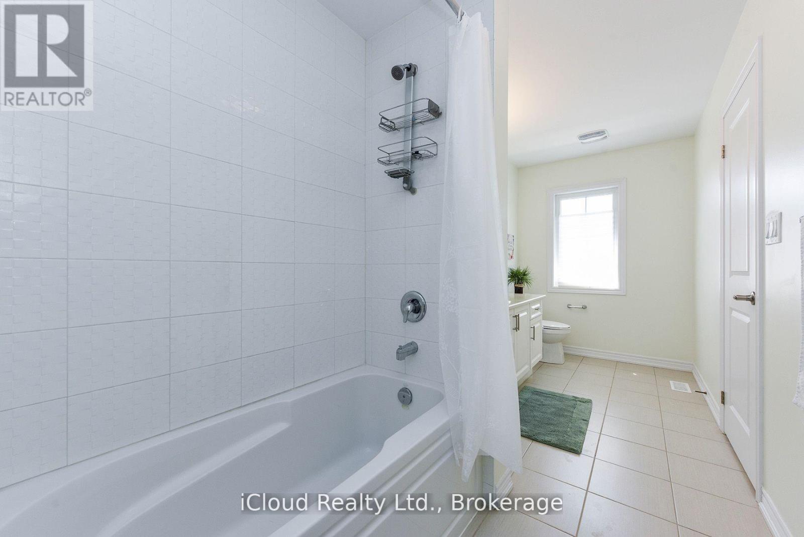 114 Thicketwood Avenue, Barrie, Ontario  L9J 0W8 - Photo 25 - S12375676