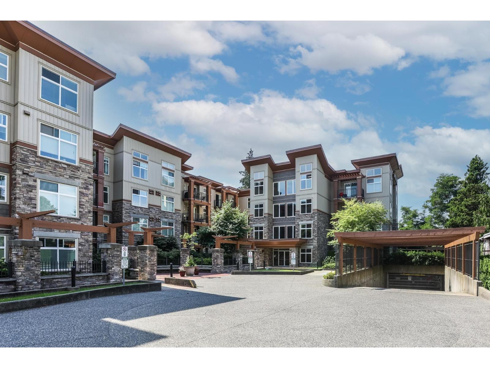 404 10237 133 STREET, Surrey, British Columbia