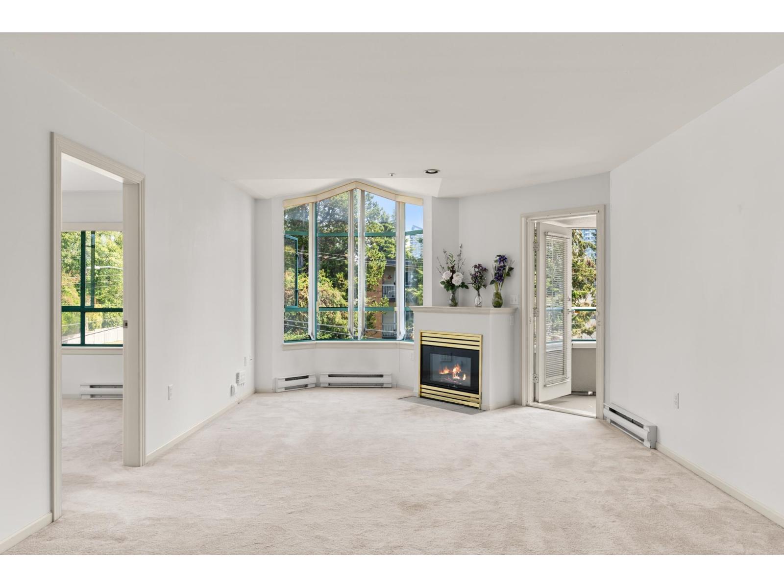 302 1569 Everall Street, White Rock, British Columbia  V4B 3T2 - Photo 9 - R3041411