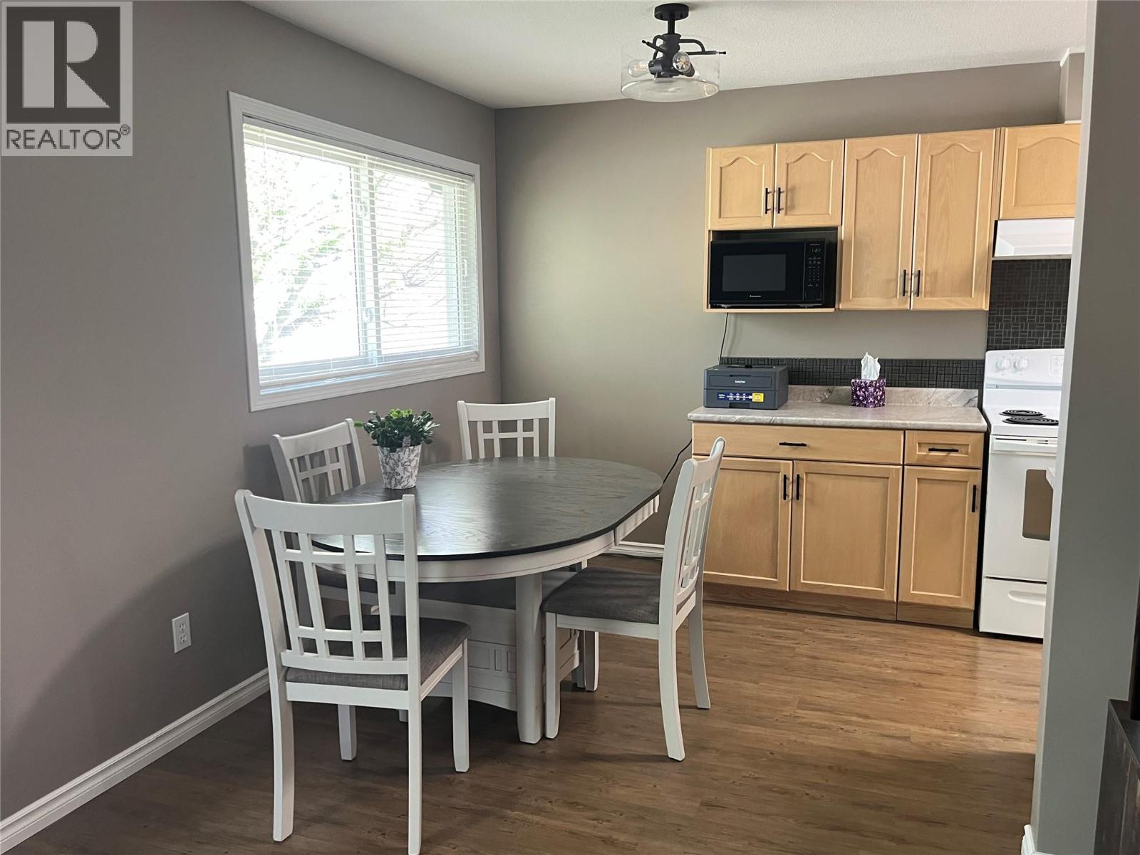 2401 12th Street N Unit# 5, Cranbrook, British Columbia  V1C 5T4 - Photo 3 - 10361317