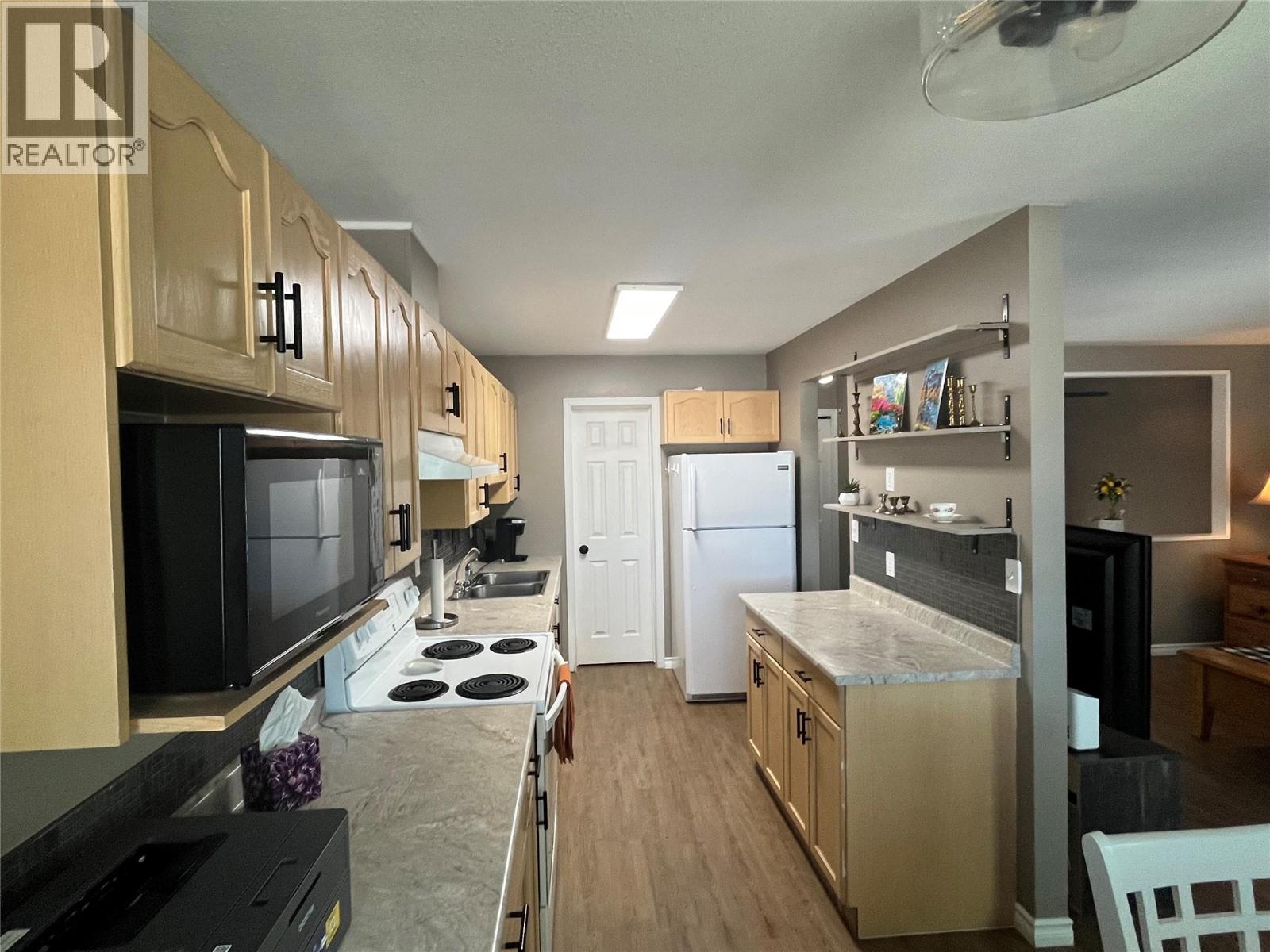 2401 12th Street N Unit# 5, Cranbrook, British Columbia  V1C 5T4 - Photo 6 - 10361317