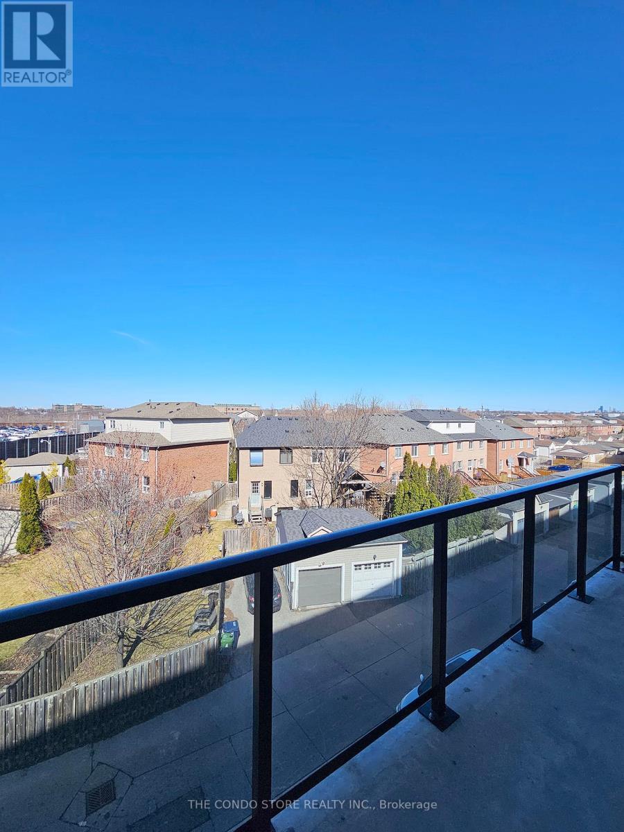 427 - 2300 St Clair Avenue W, Toronto, Ontario  M6N 0B3 - Photo 13 - W12375704