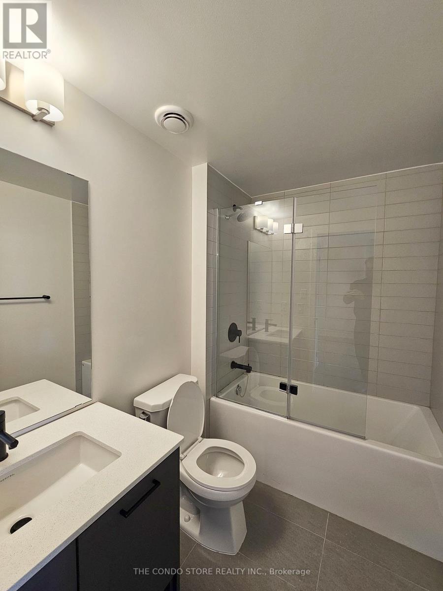 427 - 2300 St Clair Avenue W, Toronto, Ontario  M6N 0B3 - Photo 15 - W12375704