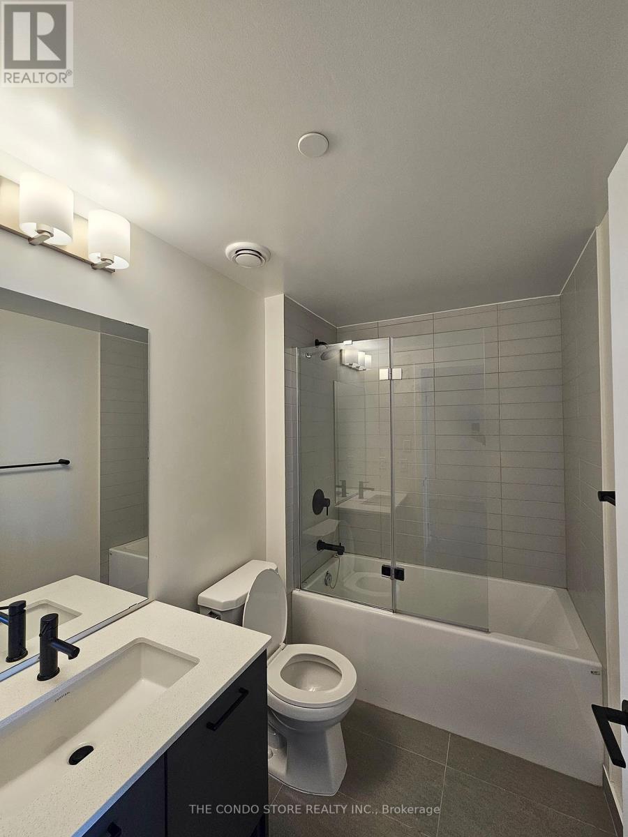 427 - 2300 St Clair Avenue W, Toronto, Ontario  M6N 0B3 - Photo 16 - W12375704