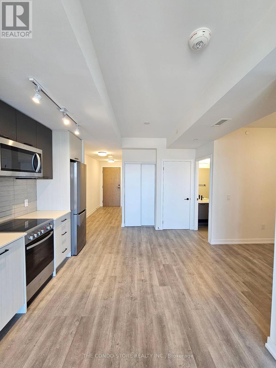 427 - 2300 St Clair Avenue W, Toronto, Ontario  M6N 0B3 - Photo 7 - W12375704