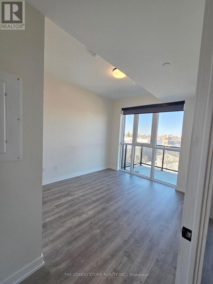 427 - 2300 St Clair Avenue W, Toronto, Ontario  M6N 0B3 - Photo 8 - W12375704