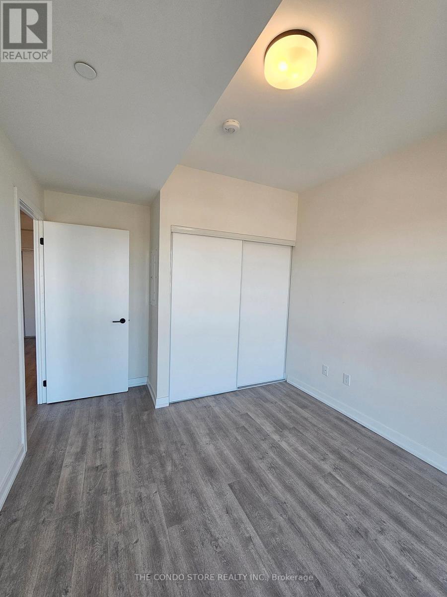 427 - 2300 St Clair Avenue W, Toronto, Ontario  M6N 0B3 - Photo 9 - W12375704