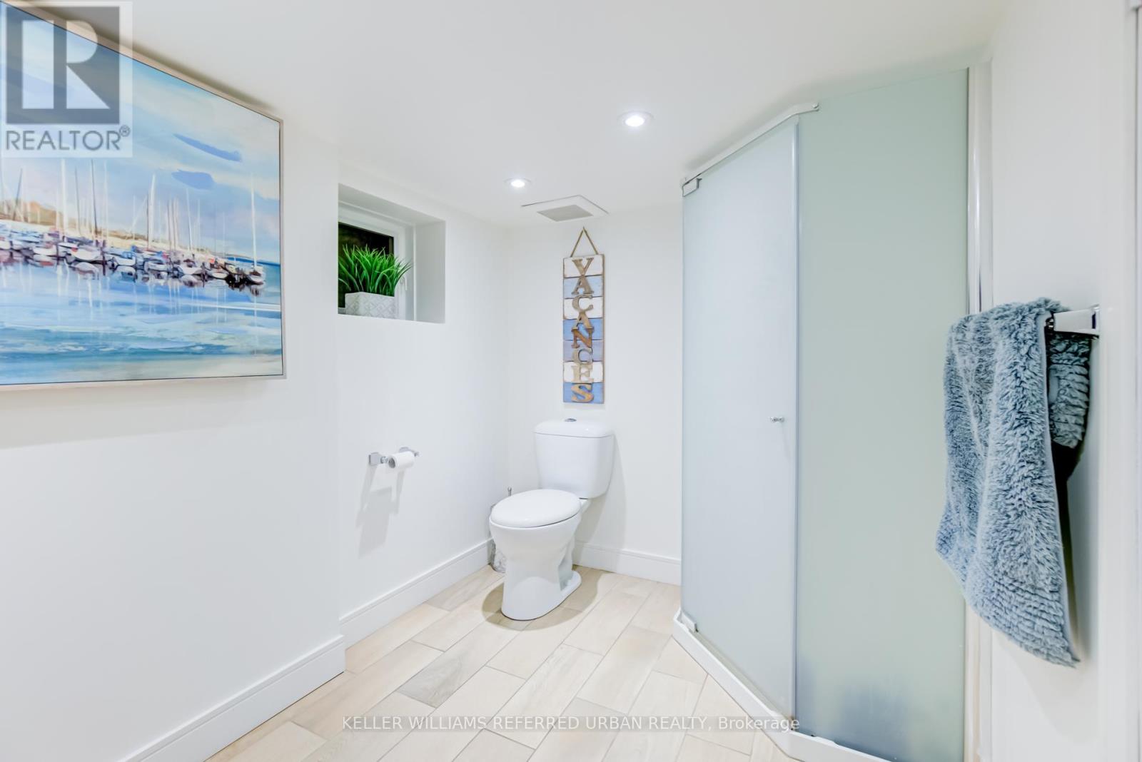 12 Wesley Avenue, Mississauga, Ontario  L5H 2M5 - Photo 43 - W12375715