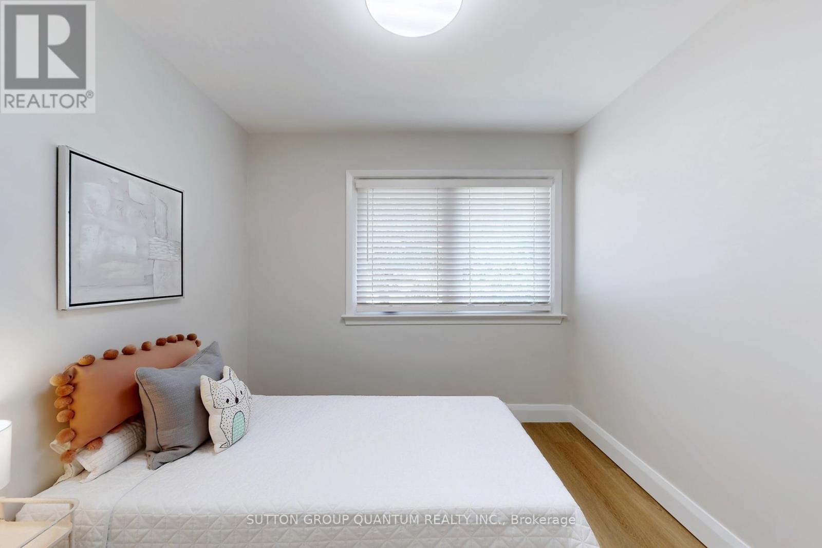 550 Third Line, Oakville, Ontario  L6L 4A7 - Photo 14 - W12375730