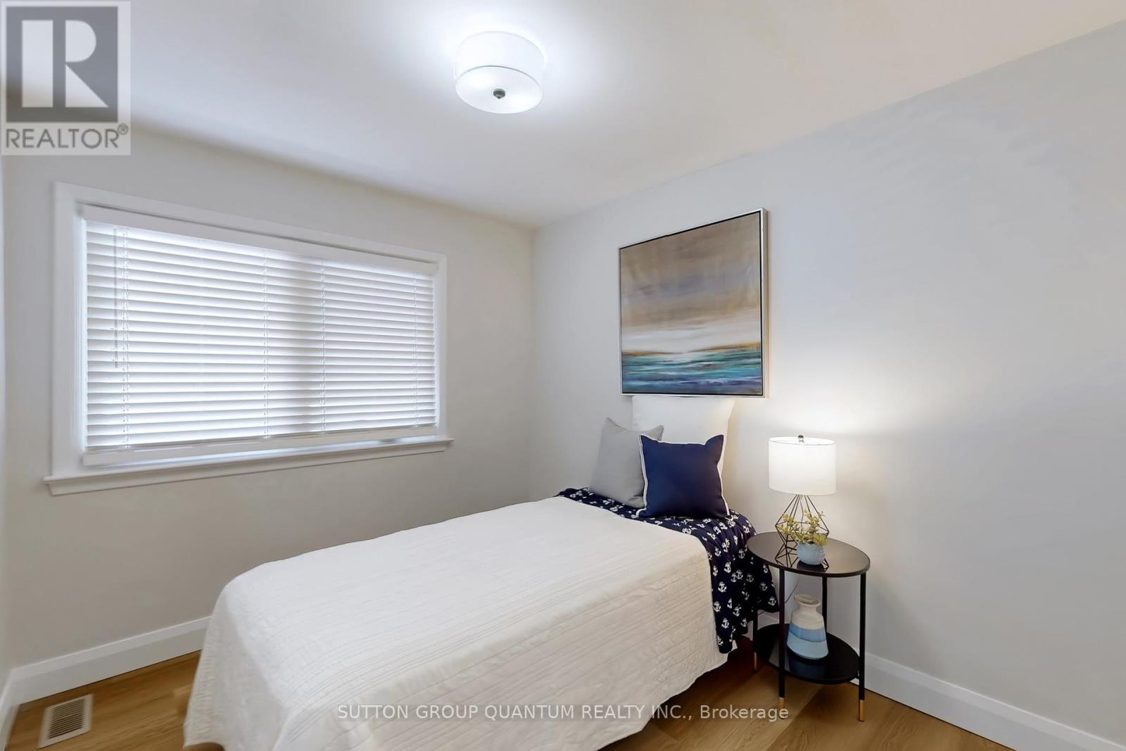 550 Third Line, Oakville, Ontario  L6L 4A7 - Photo 16 - W12375730