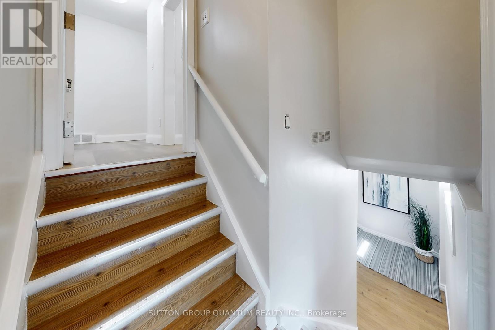 550 Third Line, Oakville, Ontario  L6L 4A7 - Photo 20 - W12375730