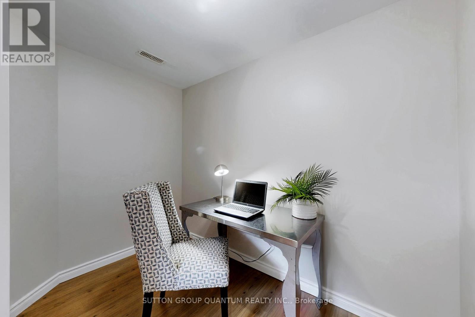 550 Third Line, Oakville, Ontario  L6L 4A7 - Photo 23 - W12375730
