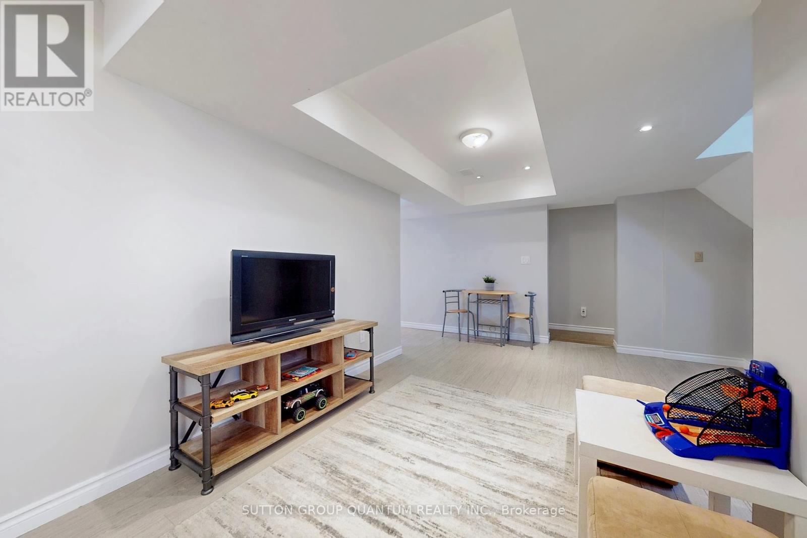 550 Third Line, Oakville, Ontario  L6L 4A7 - Photo 29 - W12375730