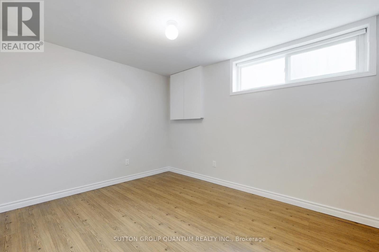 550 Third Line, Oakville, Ontario  L6L 4A7 - Photo 32 - W12375730