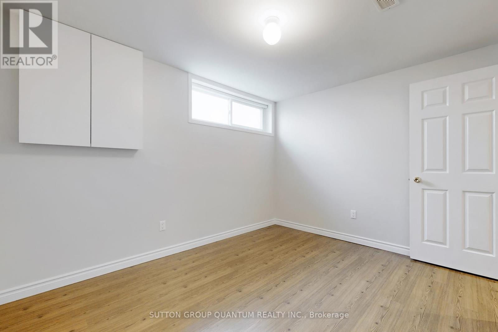 550 Third Line, Oakville, Ontario  L6L 4A7 - Photo 33 - W12375730