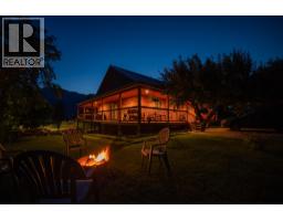 502 TURNER Street, silverton, British Columbia