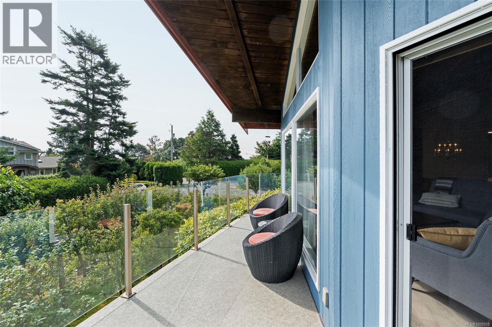 3990 Smugglers Cove Rd, Saanich, British Columbia  V8N 4M2 - Photo 14 - 1008928