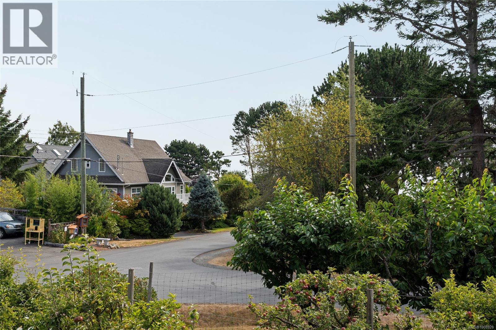 3990 Smugglers Cove Rd, Saanich, British Columbia  V8N 4M2 - Photo 17 - 1008928