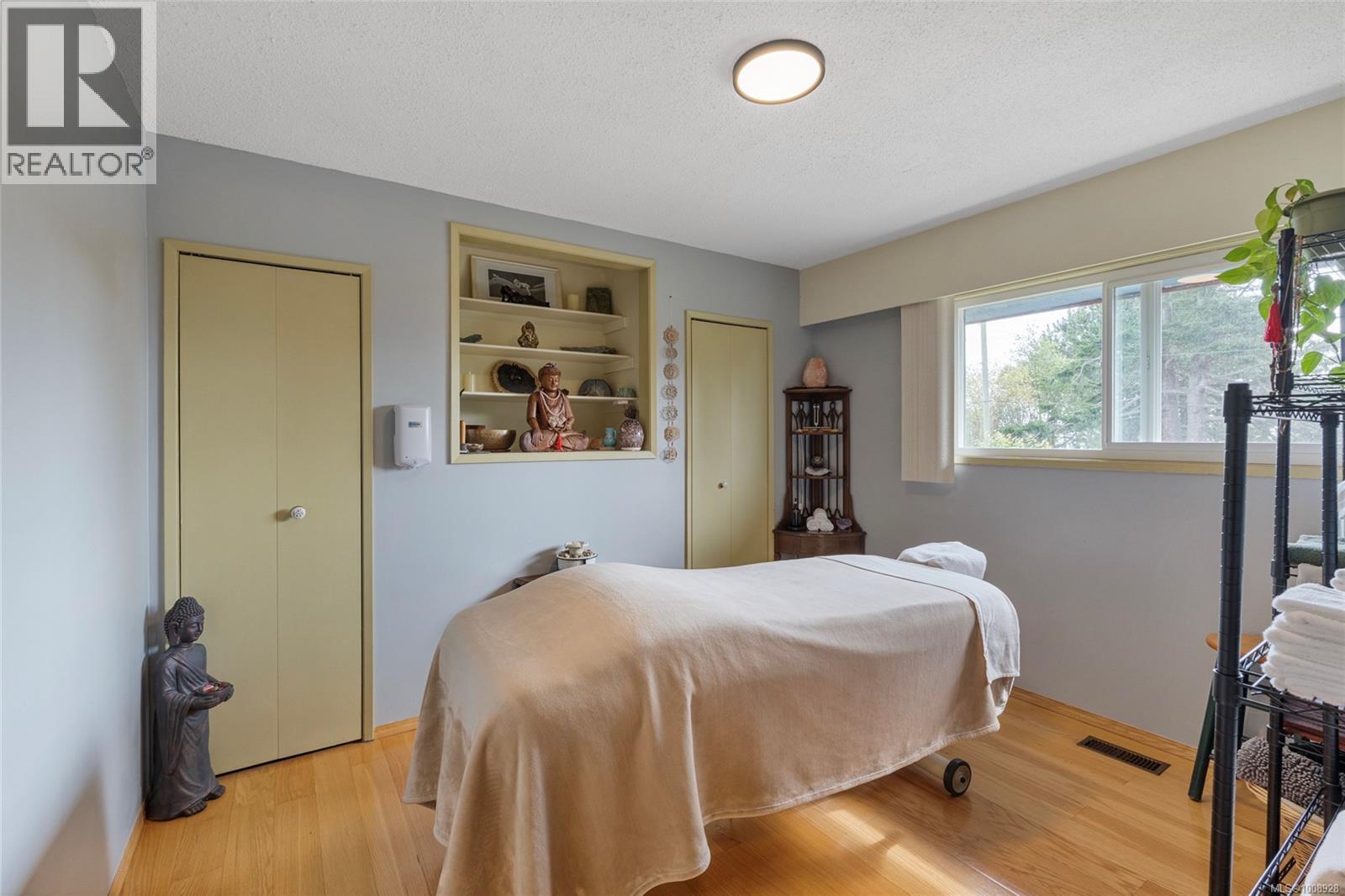 3990 Smugglers Cove Rd, Saanich, British Columbia  V8N 4M2 - Photo 33 - 1008928