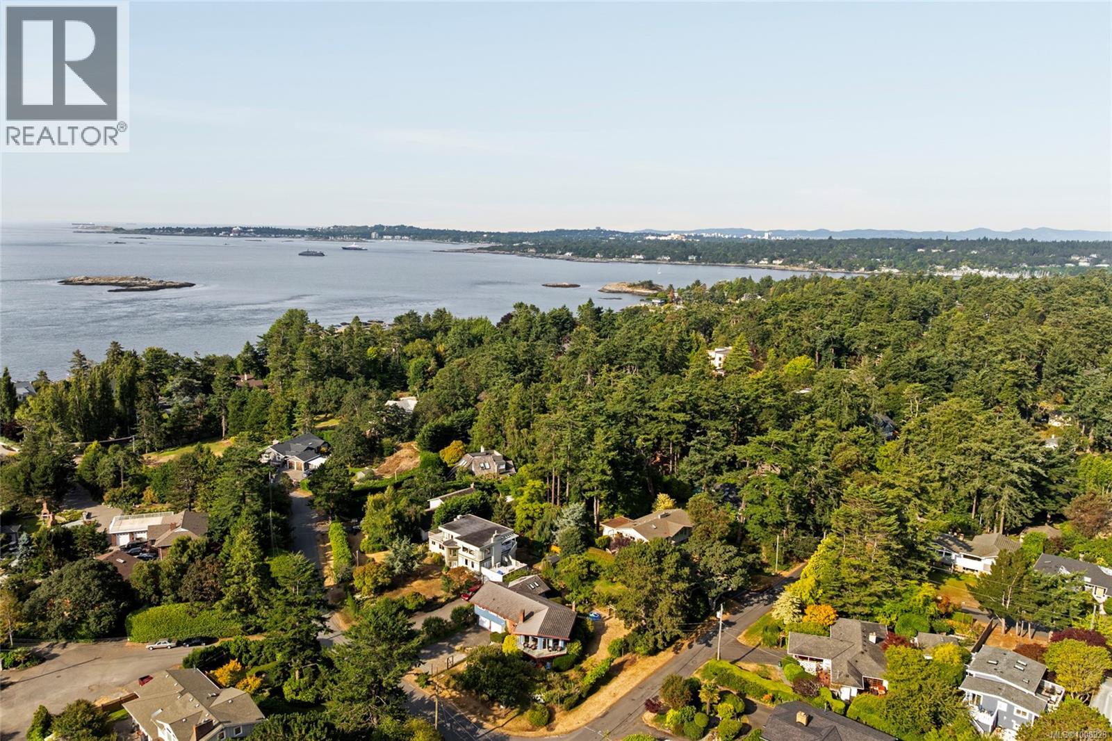 3990 Smugglers Cove Rd, Saanich, British Columbia  V8N 4M2 - Photo 63 - 1008928